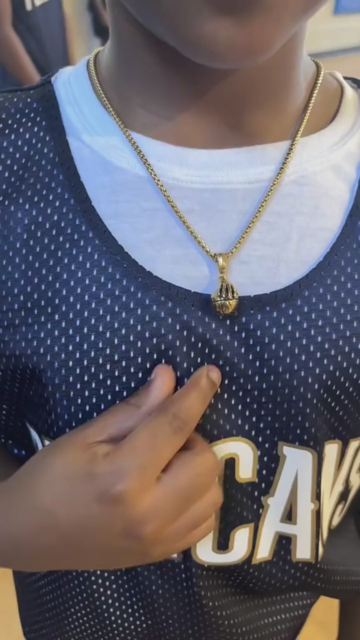 Sportzzheads Hand Palming Basketball Necklace